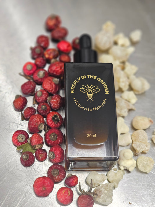 Rosehips & Frankincense resin Face Serum