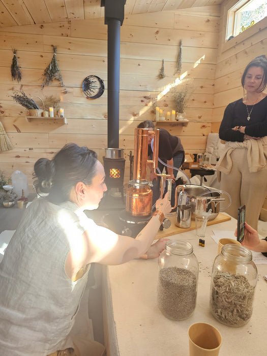 WORKSHOP The Truth about Essential Oils